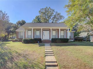460 Lakeview Dr W, Mobile, AL 36695