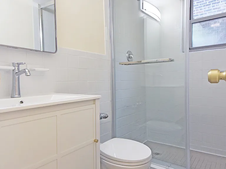 79 W 12th St #7A — Photo 10