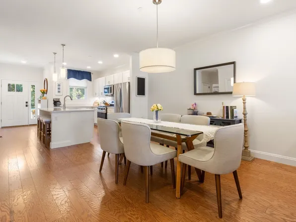 7 E Dexter Ave #38, Woburn, MA 01801