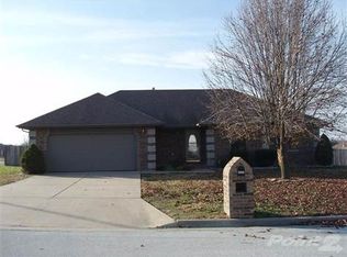 4471 S Shawnee Ct, Springfield, MO 65810