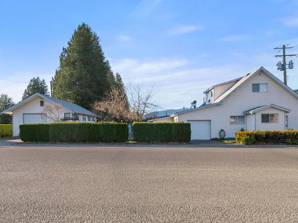 6994 Cheam Ave, Kent, BC V0M 1A3