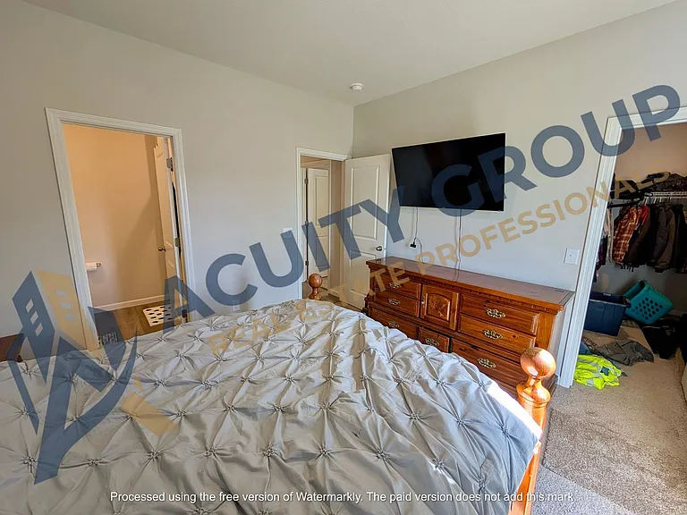 501 Redwood St N — Photo 22