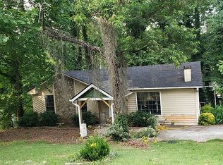 1477 Country Downs Dr, Norcross, GA 30093