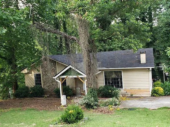 1477 Country Downs Dr, Norcross, GA 30093