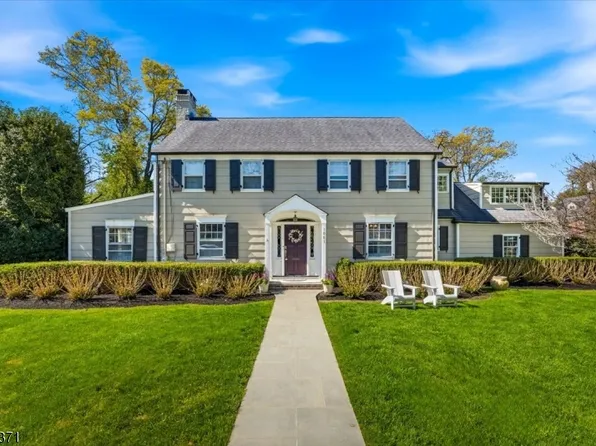 1061 Wychwood Rd, Westfield Town, NJ 07090