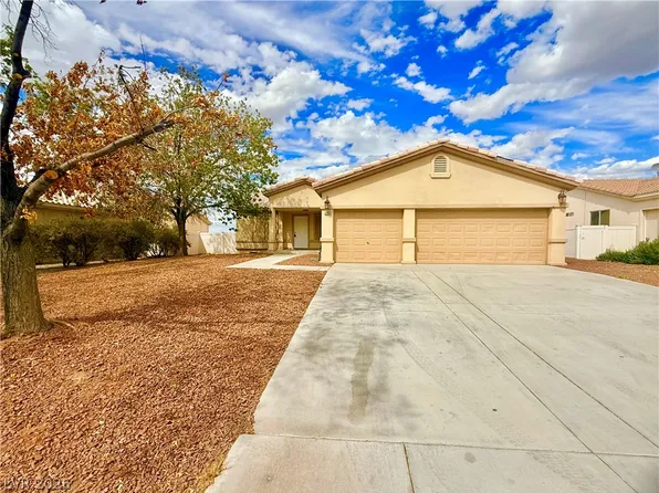 5908 E Badlands Ln, Pahrump, NV 89061