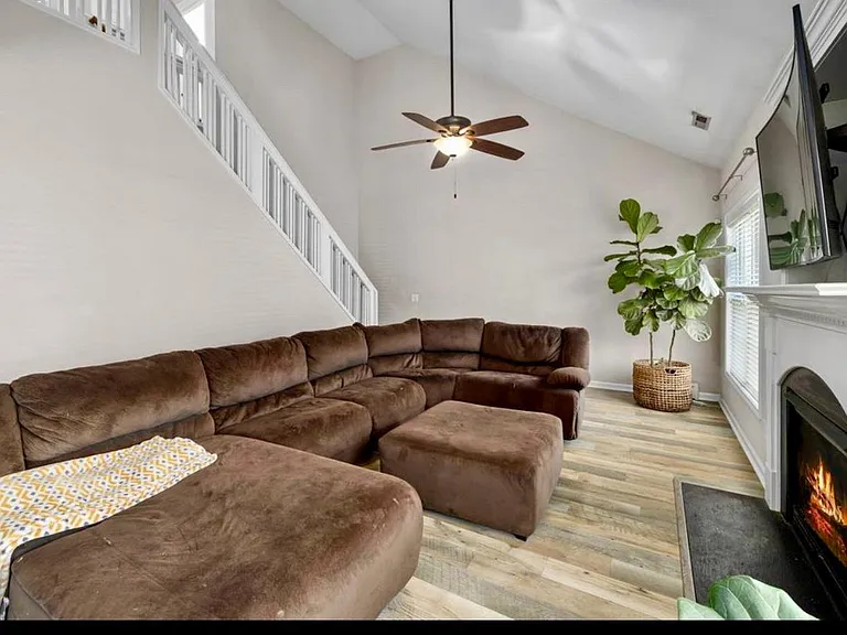 2029 Cartier Ruby Ln — Photo 11