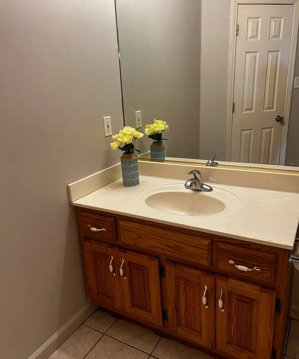 1 bed, 700 sqft, $800 — Photo 3