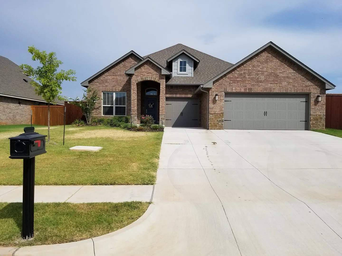 4 Bedroom 2 Bath Home In Edmond** — Photo 1