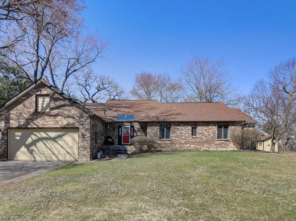 1707 N Woodlawn Park Ave, McHenry, IL 60051