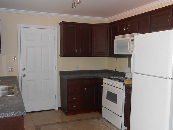 2nd image of 2S321 Sanchez Dr