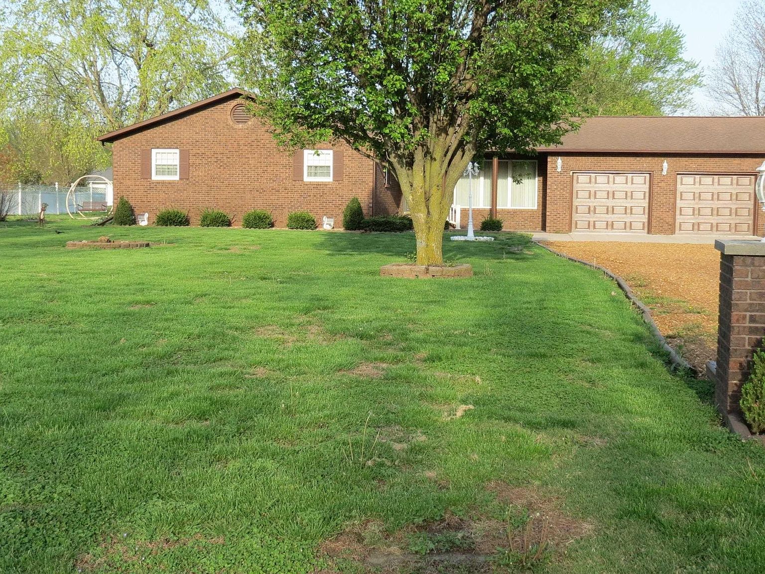 231 S State Route 51, Du Quoin, IL 62832 Zillow