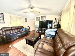 25 Chesapeake Mobile Ct, Hanover, MD 21076