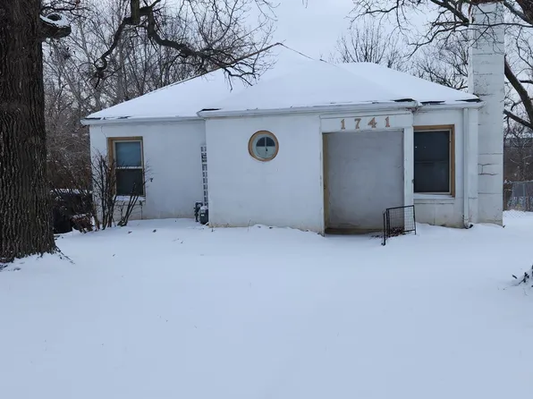 1741 SE Hudson Blvd, Topeka, KS 66607