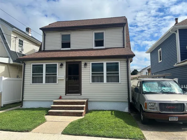 9005 Springfield Boulevard, Queens Village, NY 11428