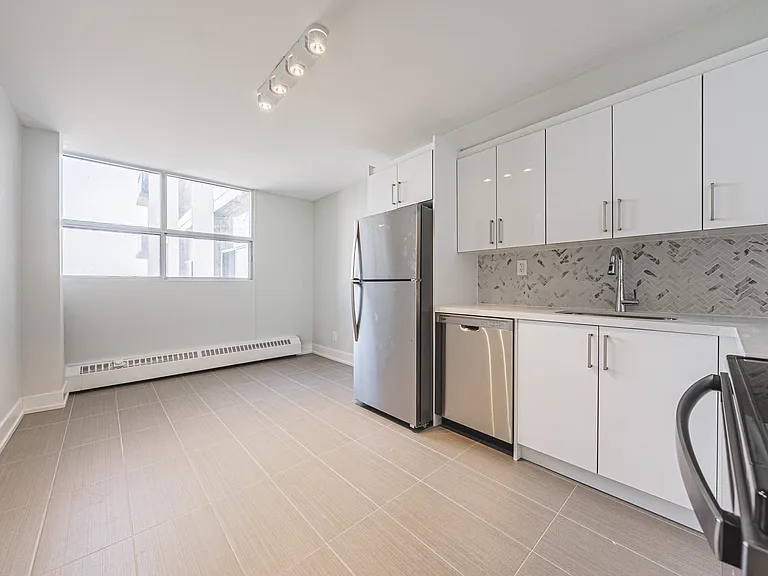 2160 Lakeshore Rd — Photo 54