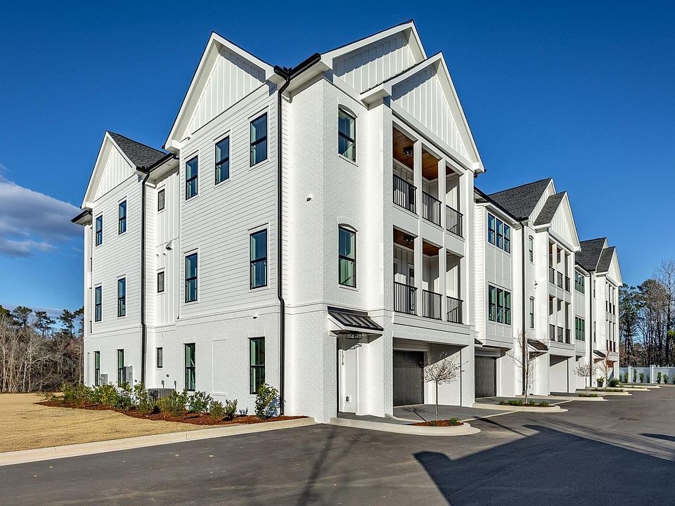 1st image of 1318 Long Grove Way