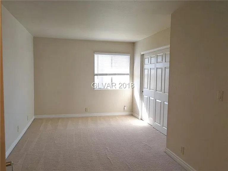 5317 Indian River Dr — Photo 10
