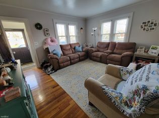 105 Oak St, Bellmore, NY 11710