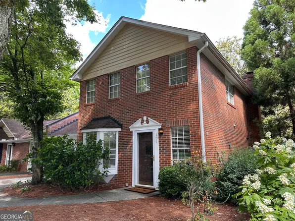 101 Swanton Hill Ct, Decatur, GA 30030