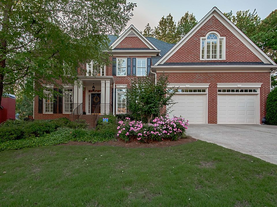 1st image of 2219 Lasalle Dr