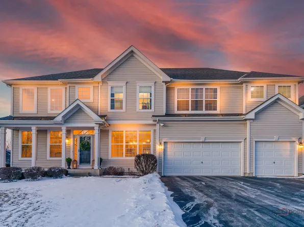 437 Red Cedar Rd, Lake Villa, IL 60046