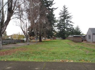 775 1/2 E Milton St, Lebanon, OR 97355