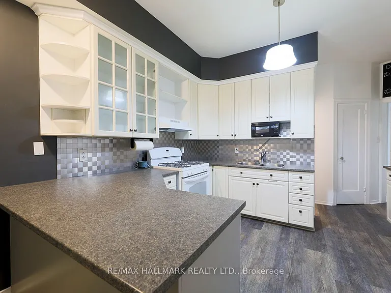 405 Kingston Rd #MAIN FLOOR — Photo 6