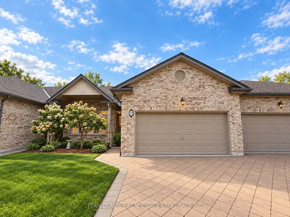 44 Edgevalley Rd #32, London, ON N5Y 5P6