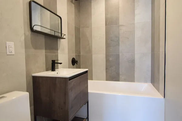 Rented by null | media 9