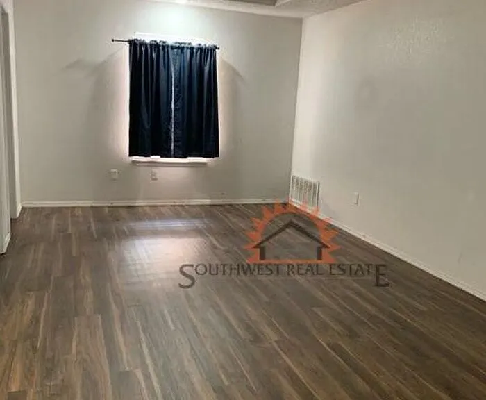 812 S Elgin Ave #2 — Photo 6