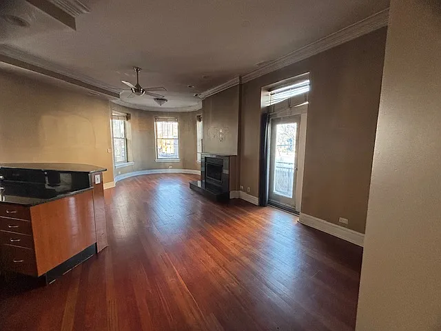 36 S Ashland Ave — Photo 2