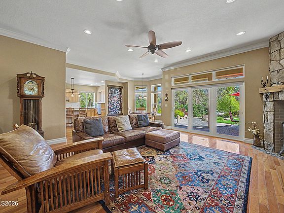 4th image of 310 Kitts Way