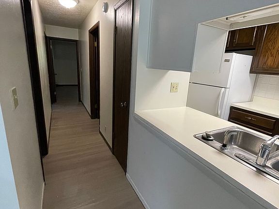 5th image of 900 N 21st St APT 1