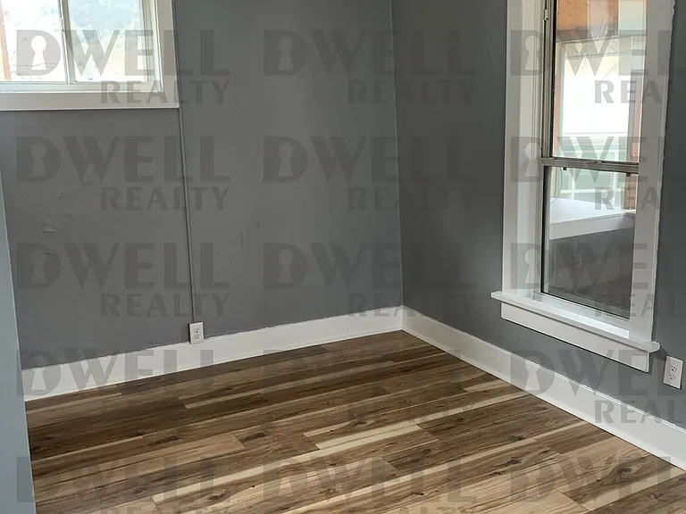 16 Waltham Ave — Photo 5