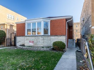 6325 N Troy St, Chicago, IL 60659