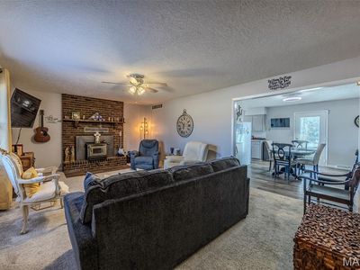 1618 Finn Dr, Lebanon, MO, 65536