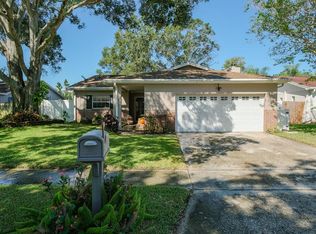 1668 E Orangeside Rd, Palm Harbor, FL 34683