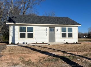 409 E Spruce St, Haskell, OK 74436