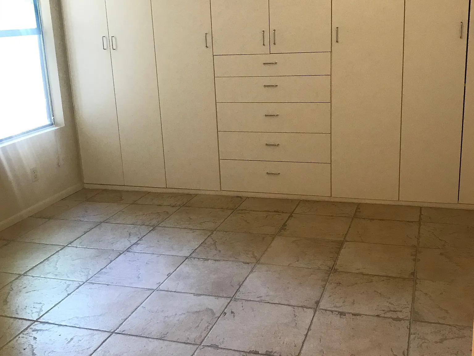 2 bed, 848 sqft, $2,000 — Photo 2