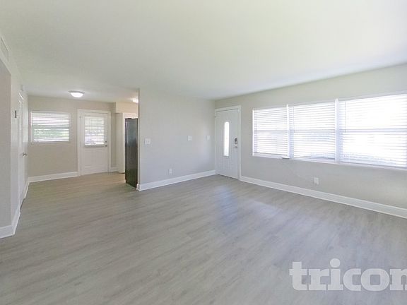 2nd image of 808 Agnes Dr