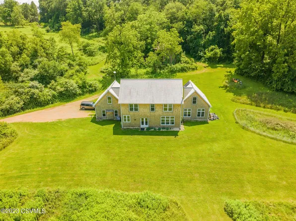 292 Quarry Dr, Bloomsburg, PA 17815