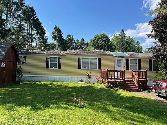 2nd image of 979 Essex St Lot 164
