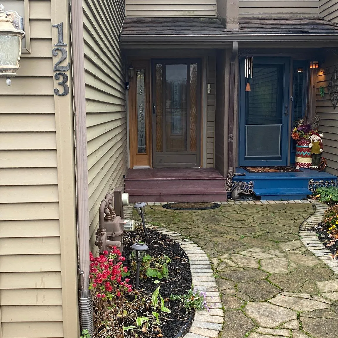 123 Idlewood Blvd — Photo 2