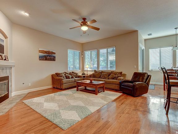 5th image of 9672 Country Falls Ln