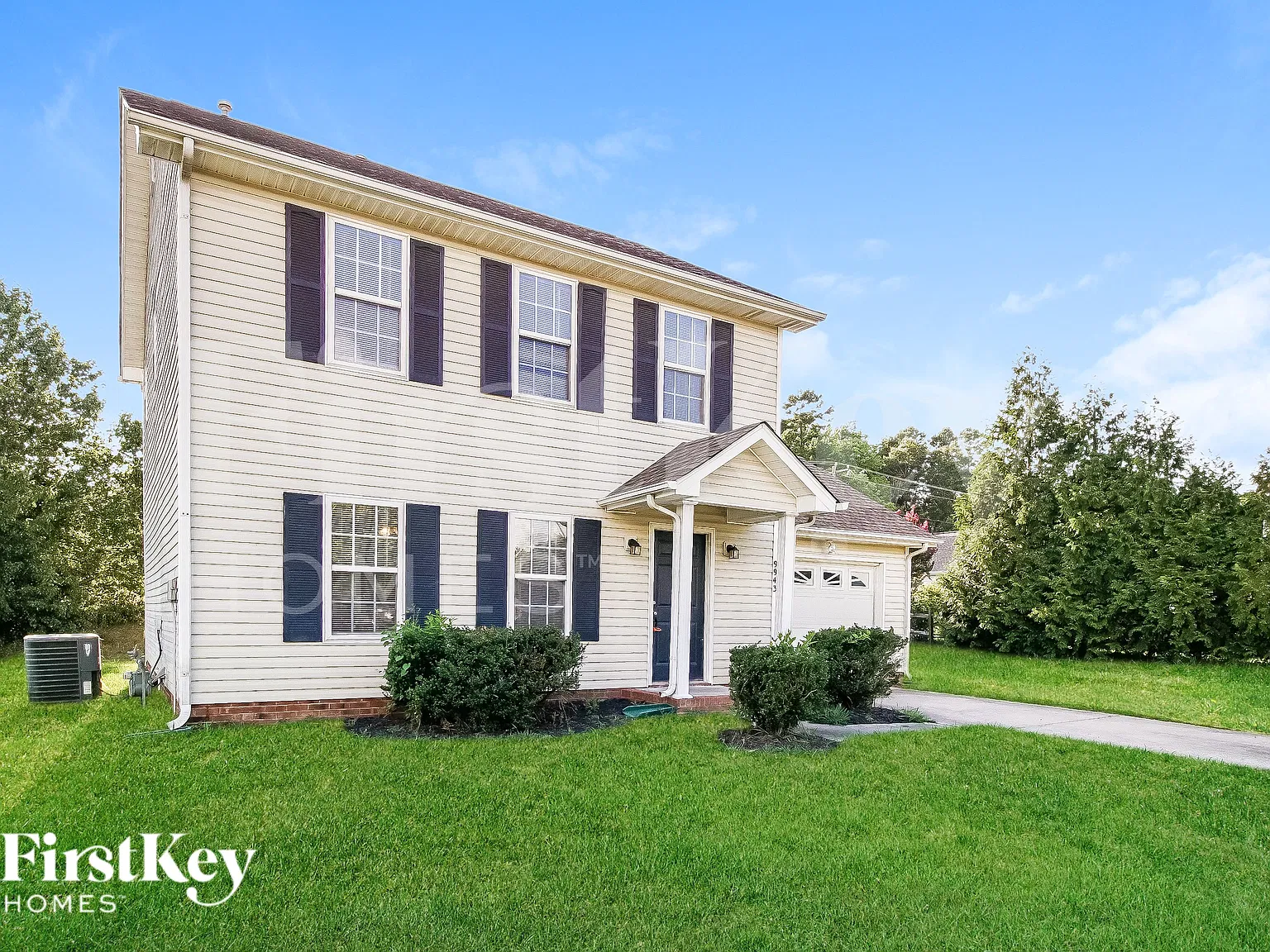 3 bed, 2.5 bath, 1344 sqft, $1,660 — Photo 3