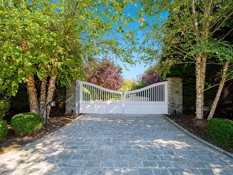 54 Halsey Rd — Photo 24
