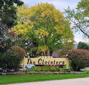5200 South Tuckaway BOULEVARD #222, Greenfield, WI, 53221