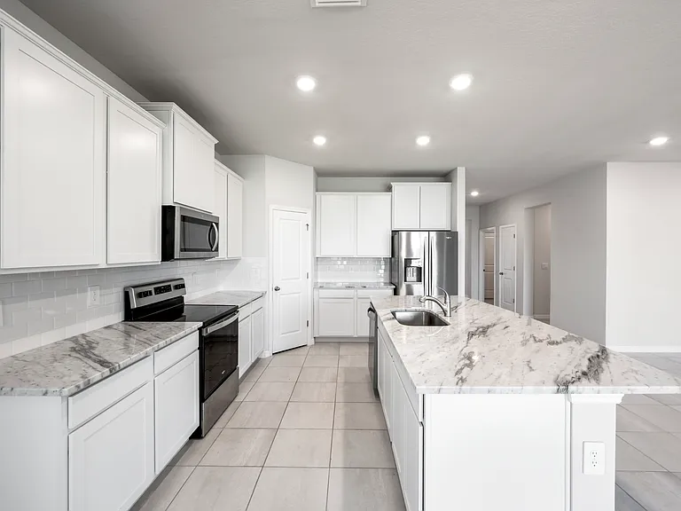 17915 Cantarina Cv — Photo 9