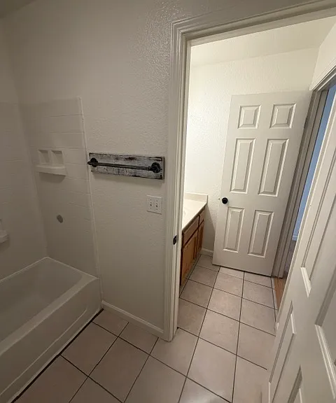 1017 Jayhawk Way — Photo 34